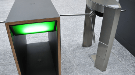 Using Robustel’s R1510-4L Industrial 4G router for Viaport Marina Theme Park Turnstile Passage System