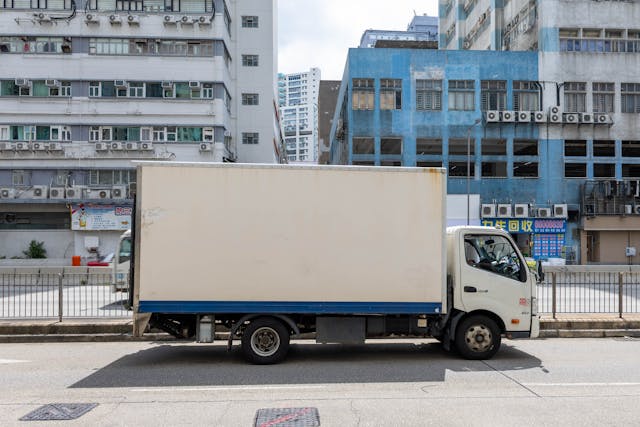 small-logistics